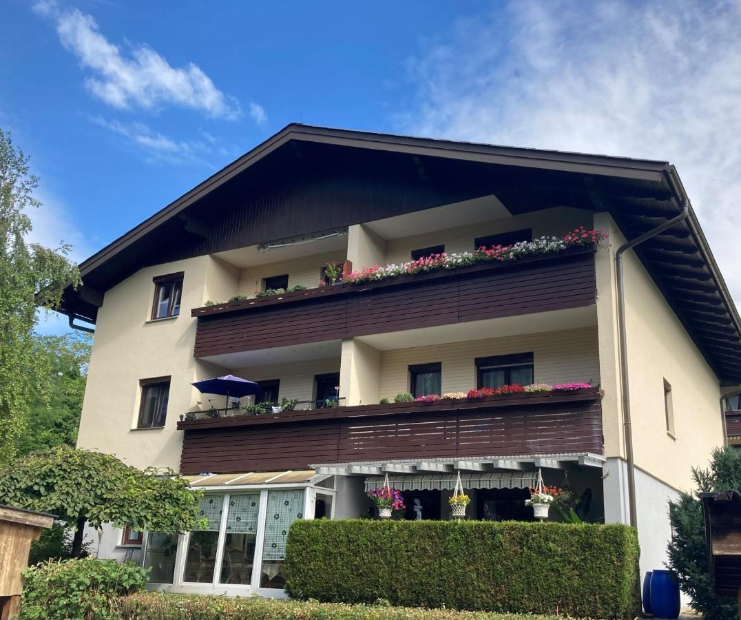 Ferienwohnung Mit Seeblick, Unterach Am Attersse Unterach am Attersee Bagian luar foto